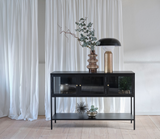 Nimbin Dressoir - 132 x 88 cm - Zwart - Dressoirs - Rebellenclub