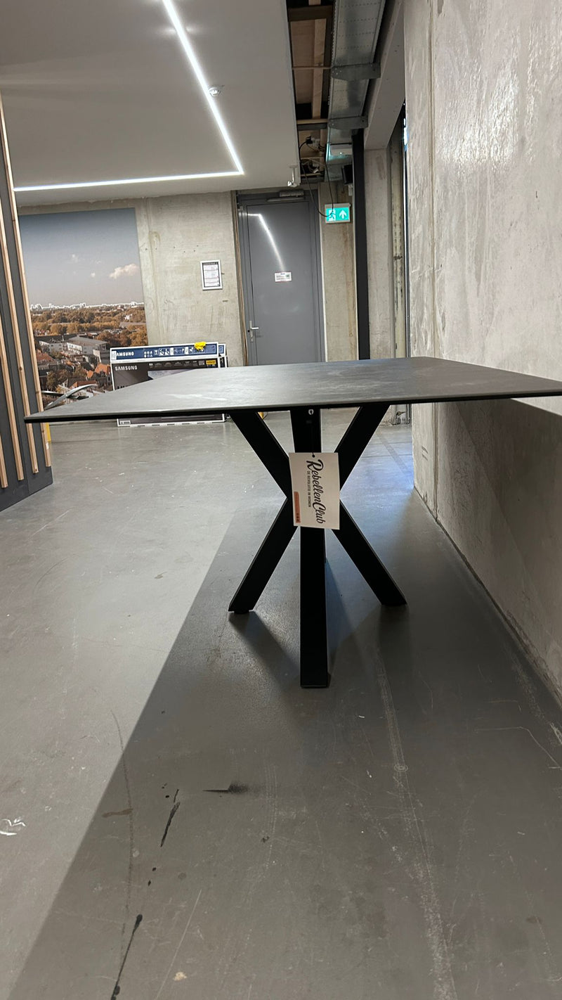 Cardiff Eetkamertafel - 200 x 100 cm - Keramiek - Showmodel - Eetkamertafels - Rebellenclub