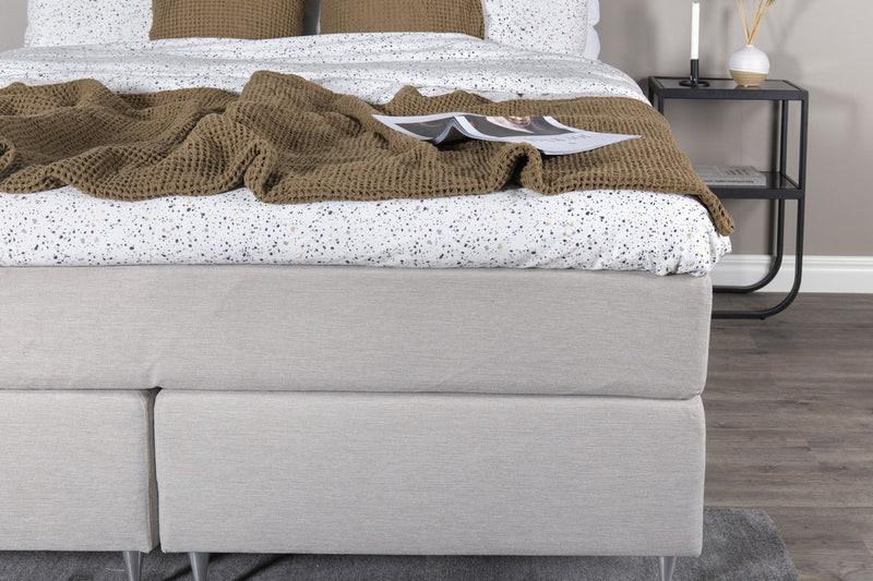 Yulara Tweepersoonsbed - 200 x 180 cm - Beige