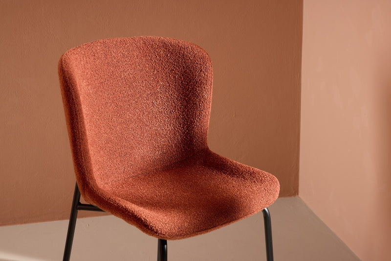 Drammen Eetkamerstoel - Set van 2 - RoodBruin Bouclé - Eetkamerstoelen - Rebellenclub