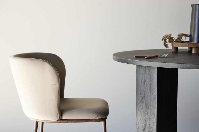 Ika Eetkamerstoel - Set van 2 - Beige Velours - Eetkamerstoelen - Rebellenclub