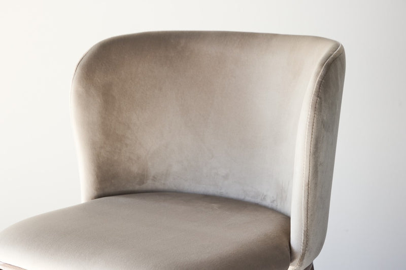 Ika Eetkamerstoel - Set van 2 - Beige Velours - Eetkamerstoelen - Rebellenclub